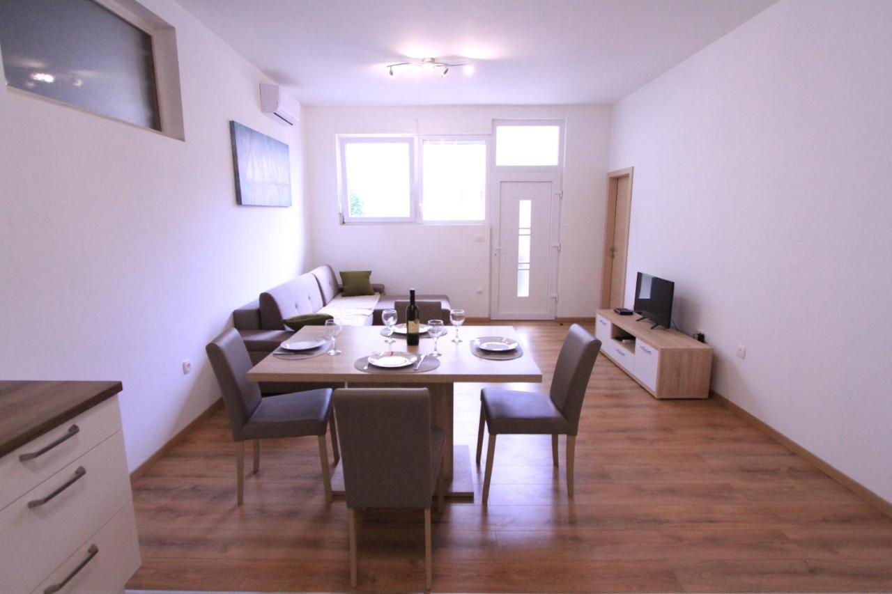 Apartman Darija Подстрана Екстер'єр фото